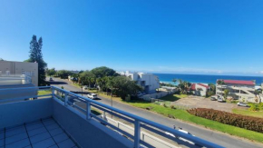 Uvongo Square 16